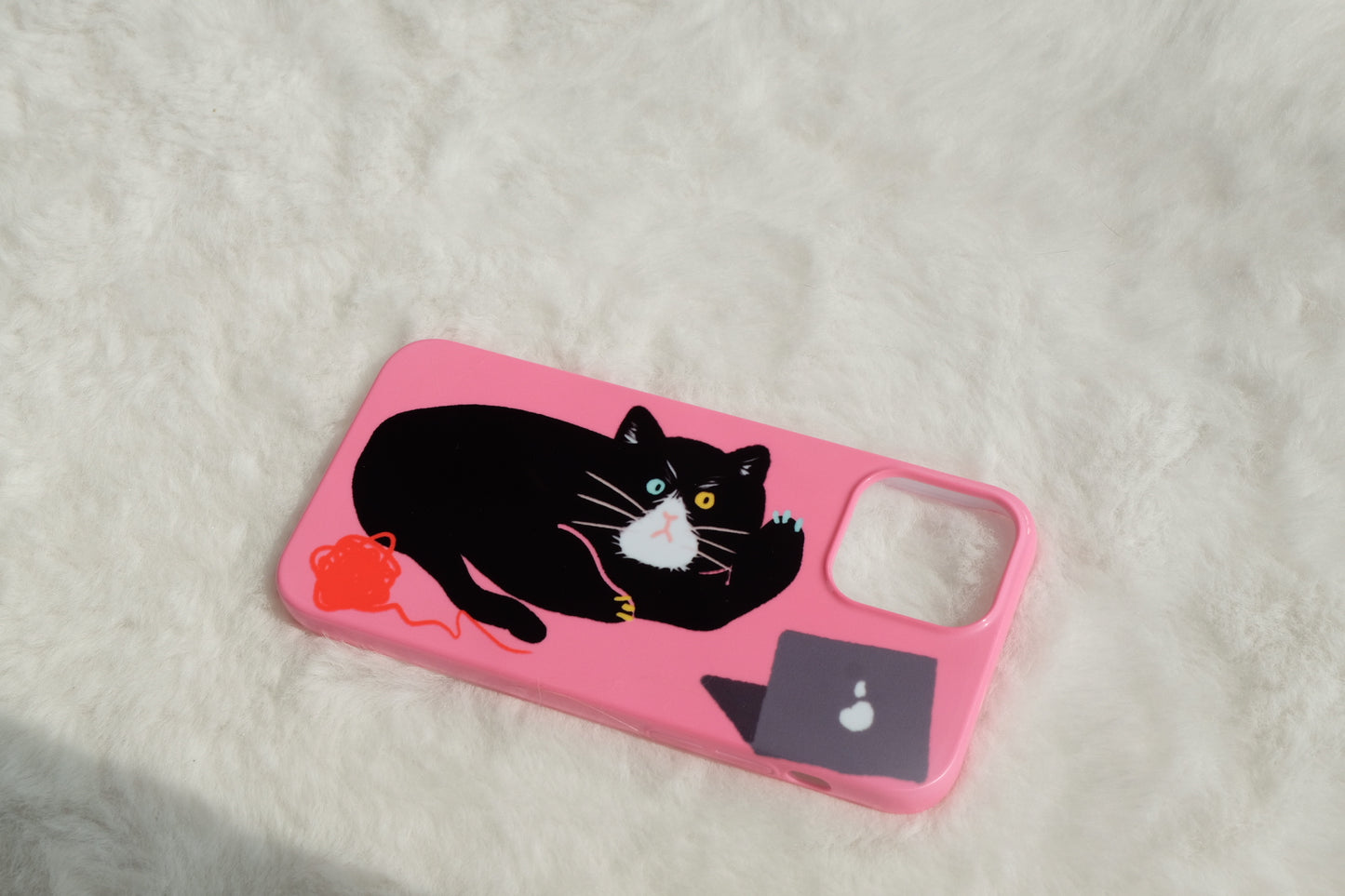 Black Pink kitten phone case