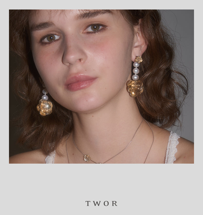 Blooming Flower Pearl Earrings