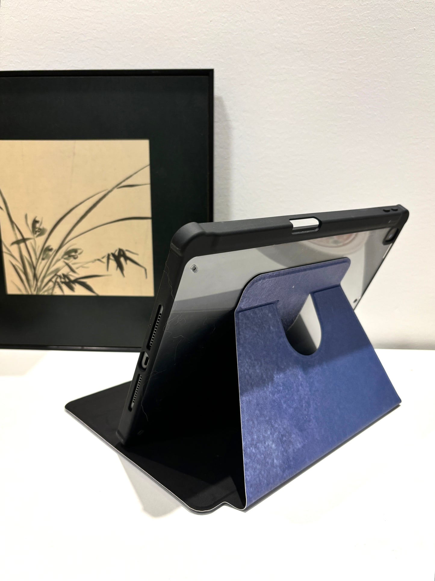 「Chinoiserie」 Flower Printed Blue iPad Case