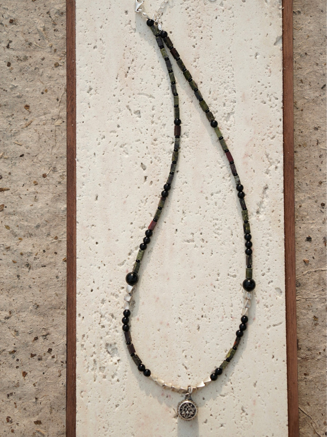 「Chinoiserie」Silver Flower Drum Pendant Beaded Necklace