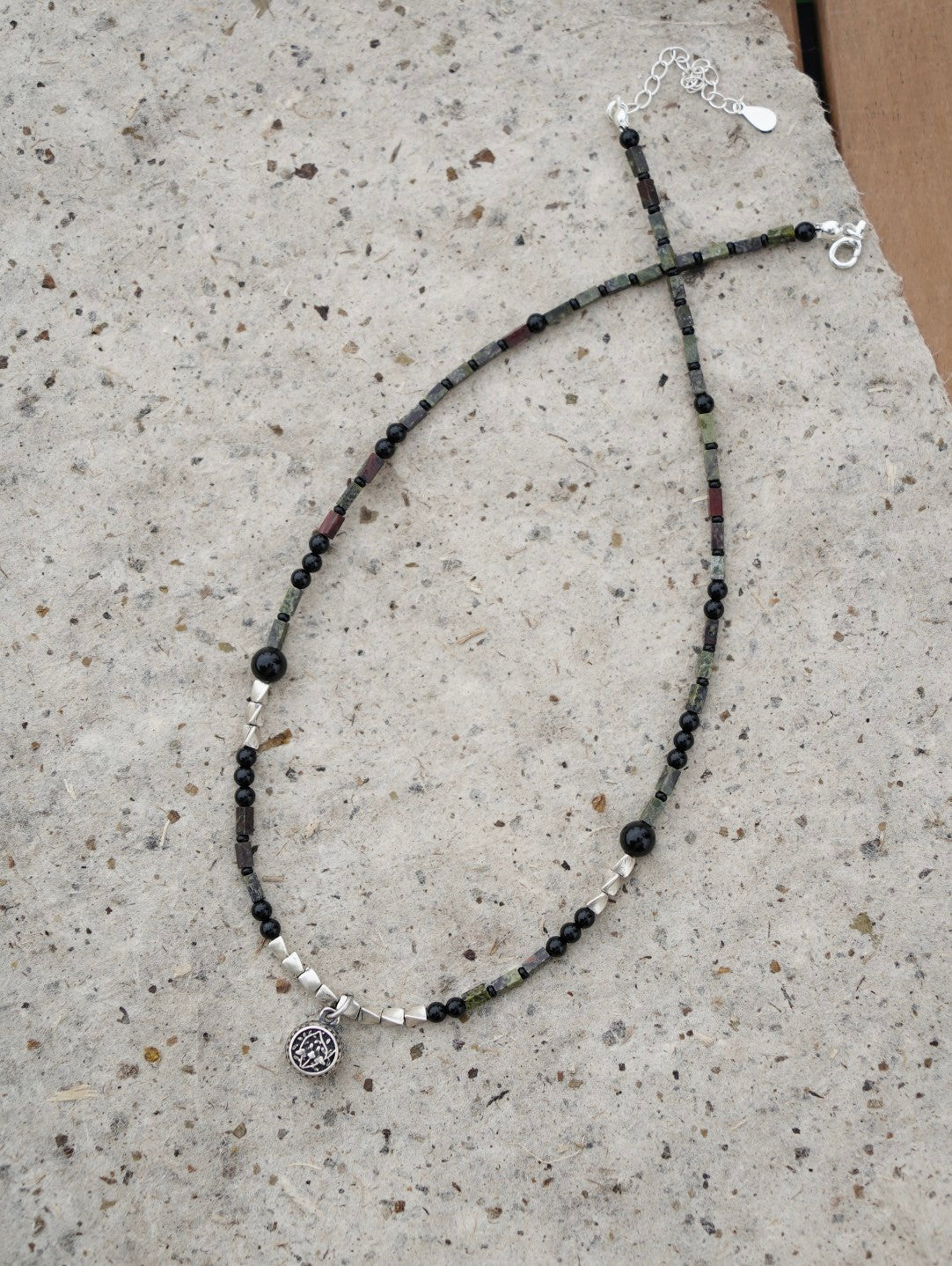 「Chinoiserie」Silver Flower Drum Pendant Beaded Necklace