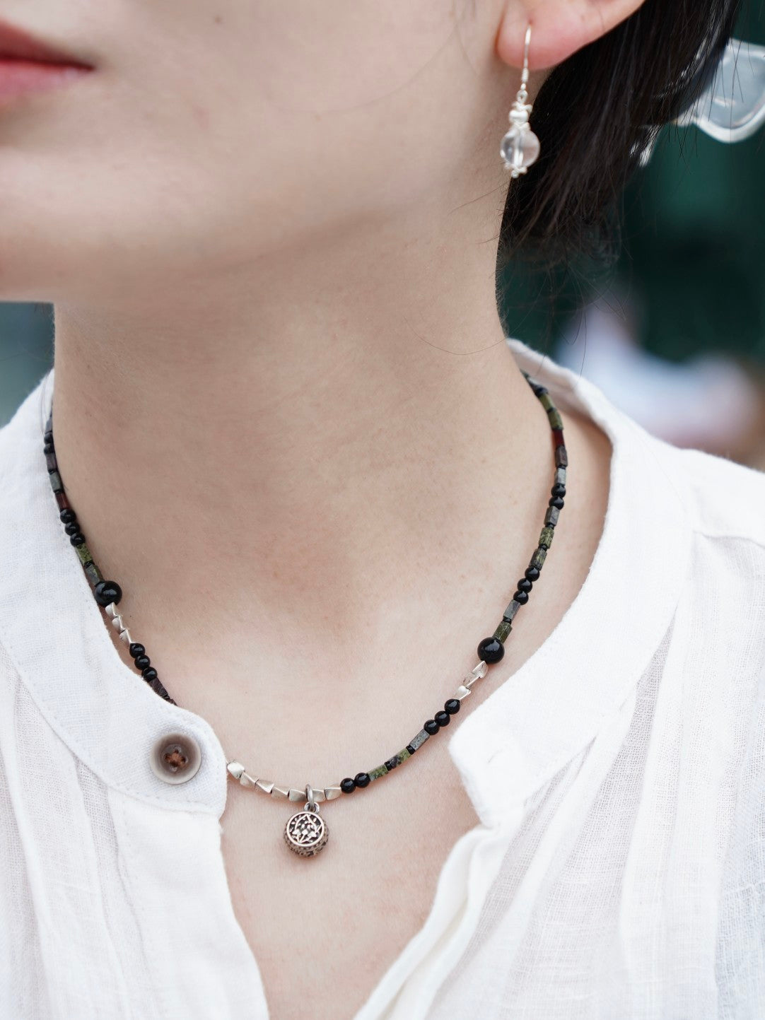「Chinoiserie」Silver Flower Drum Pendant Beaded Necklace