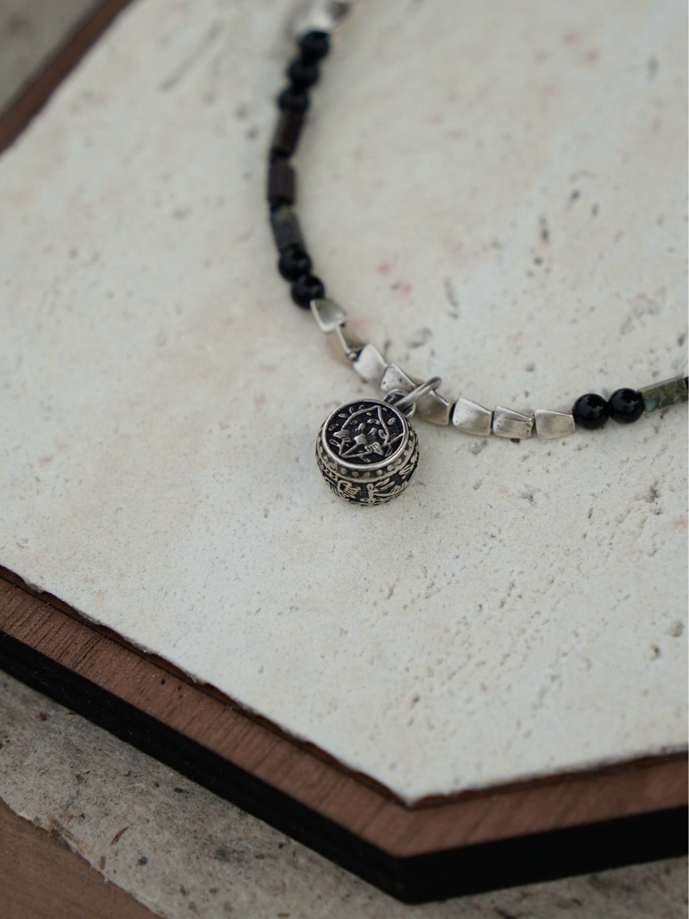 「Chinoiserie」Silver Flower Drum Pendant Beaded Necklace