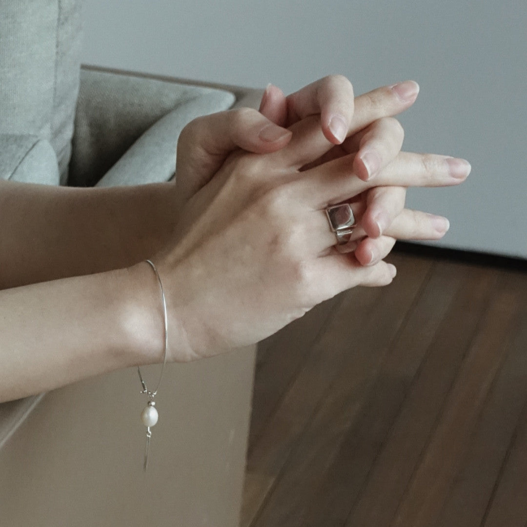 Less is More Pearl Bracelet