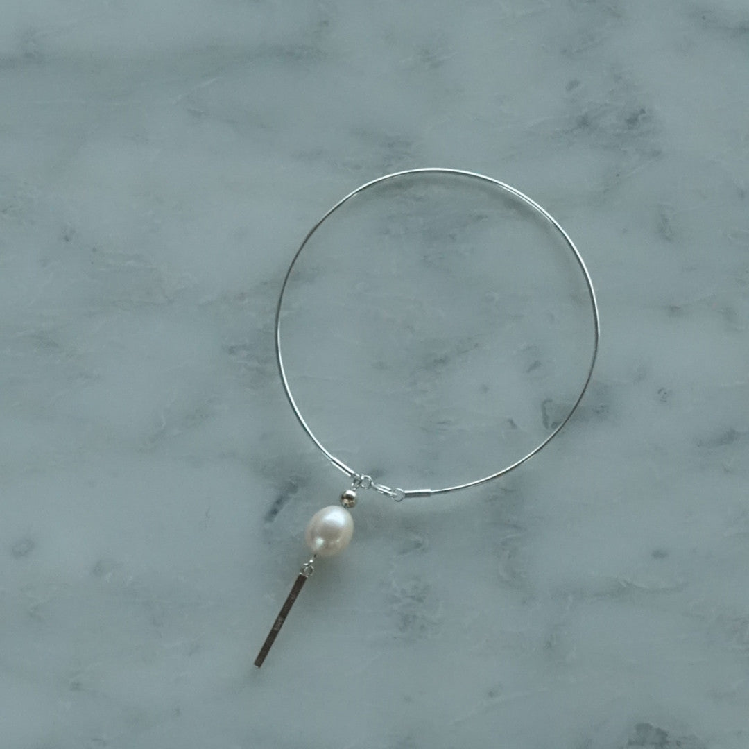 Less is More Pearl Bracelet