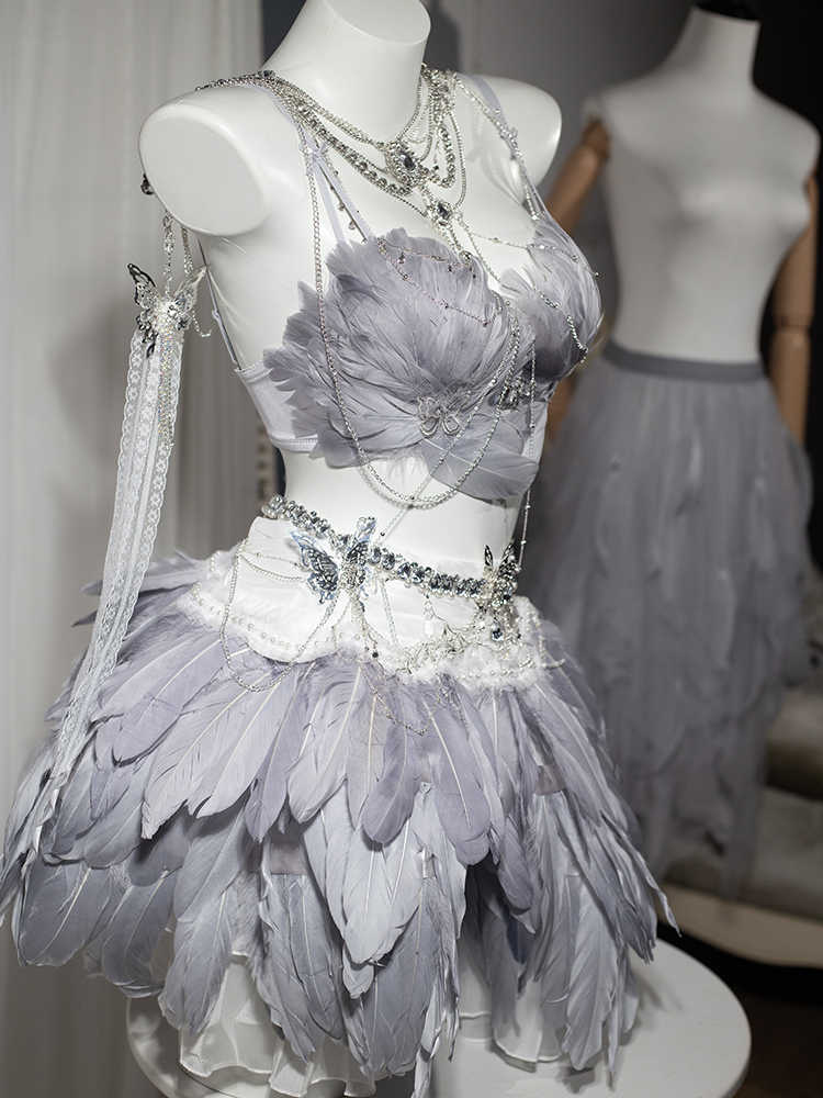 Miss Swan Feather Dress Set | Accessories | Three Fleas Miss Swan Feather Dress Set | Accessories | Three Fleas
