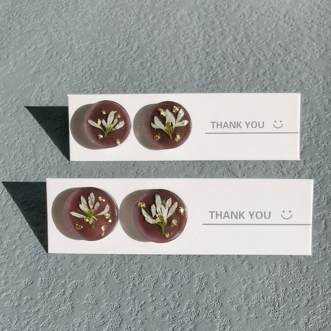 White Resin Flower Earrings