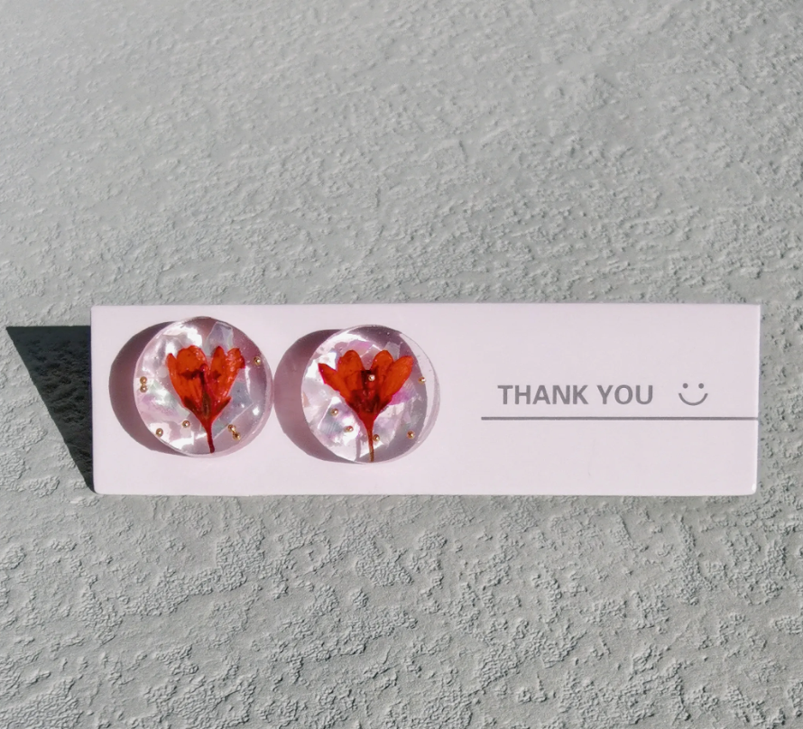 White Resin Flower Earrings