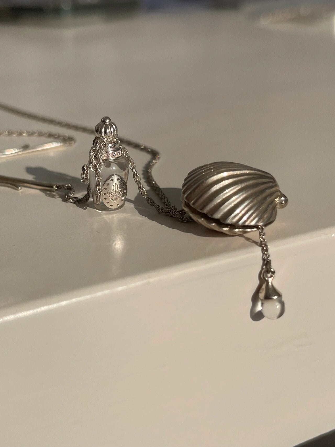Shell Pearl Crystal Necklace
