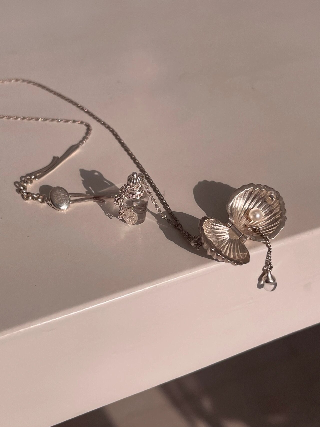 Shell Pearl Crystal Necklace