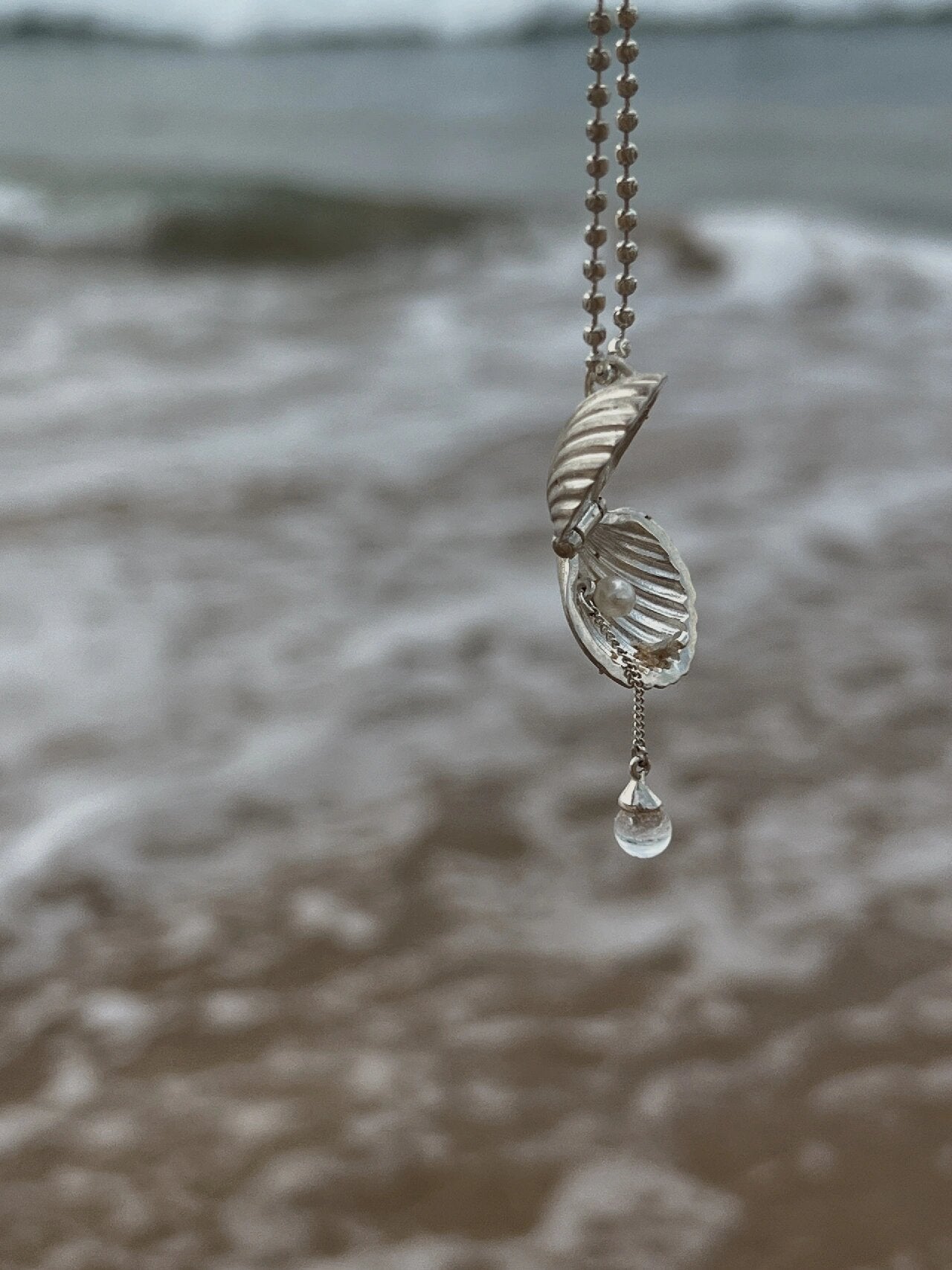 Shell Pearl Crystal Necklace