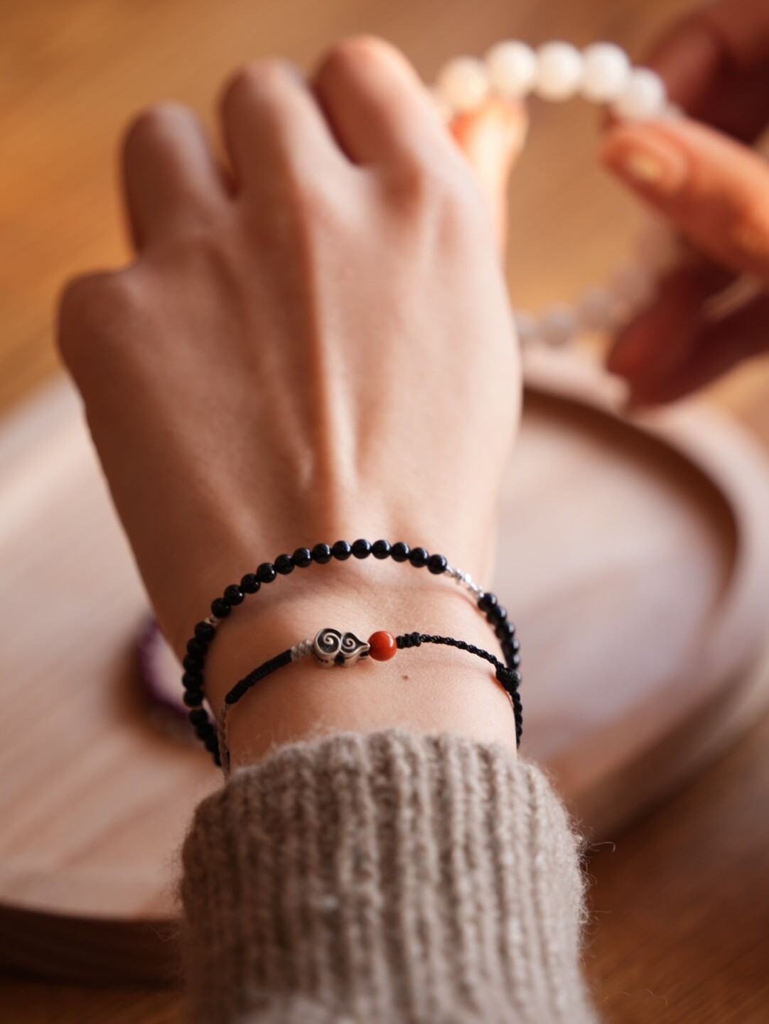Silver Gourd South Red Agate Braided Bracelet