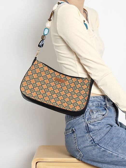 Vintage Chinoiserie Beaded Shoulder Bag | bag | Three Fleas