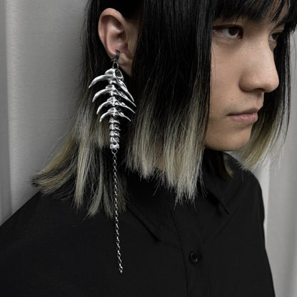 Vertebra Single Earring,Silver Grey Chain / Stud,Lumivault.