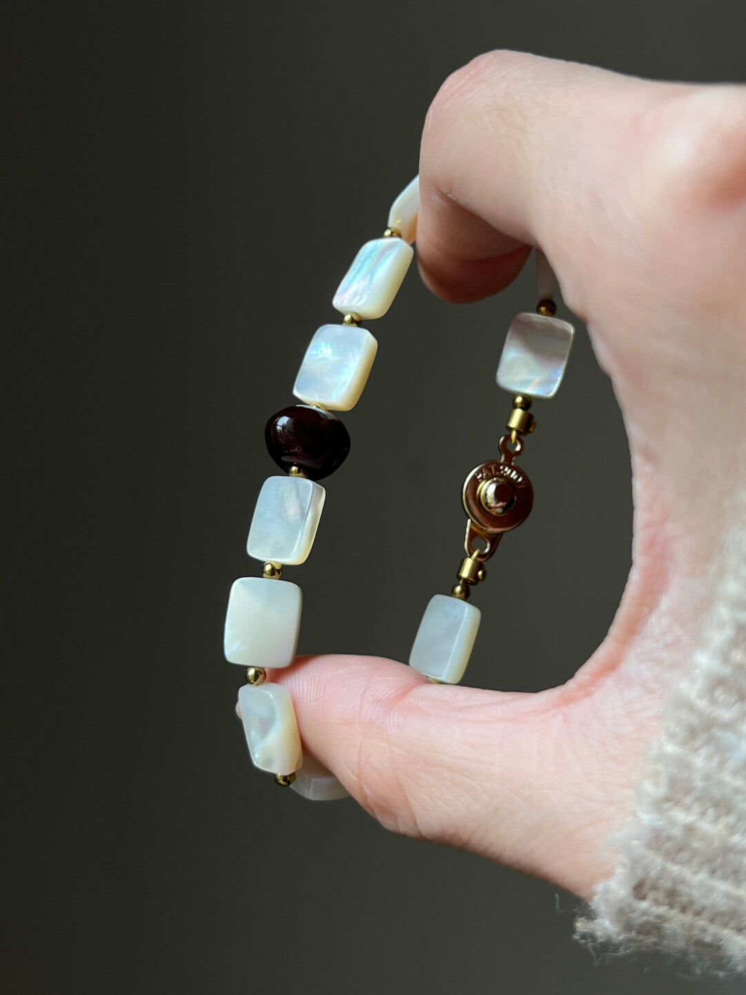 Natural White Shell Beaded Bracelet