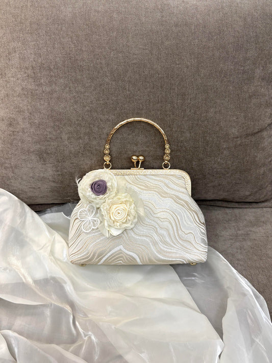 White Lace Rose Kiss-Lock Bag