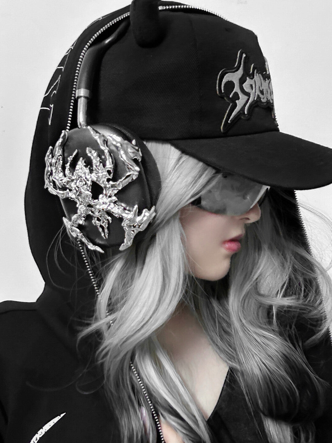 3D Printed Silver Bone Spider AirPods Max Case