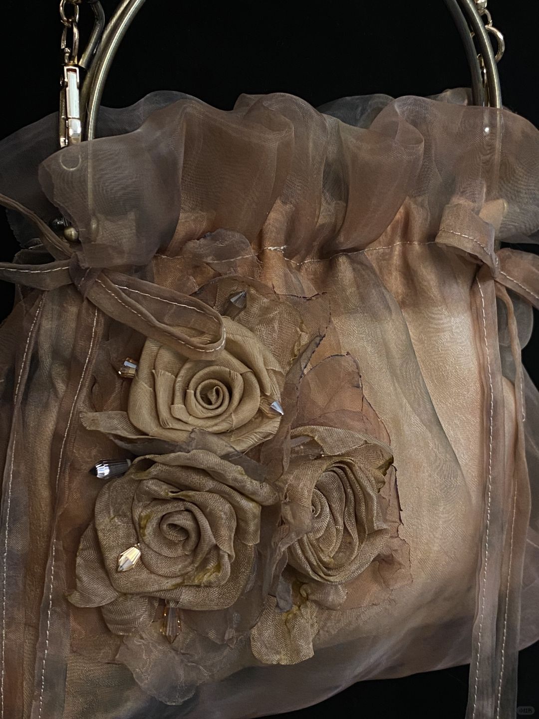 Ashen Rose Kiss-Lock Chain Bag