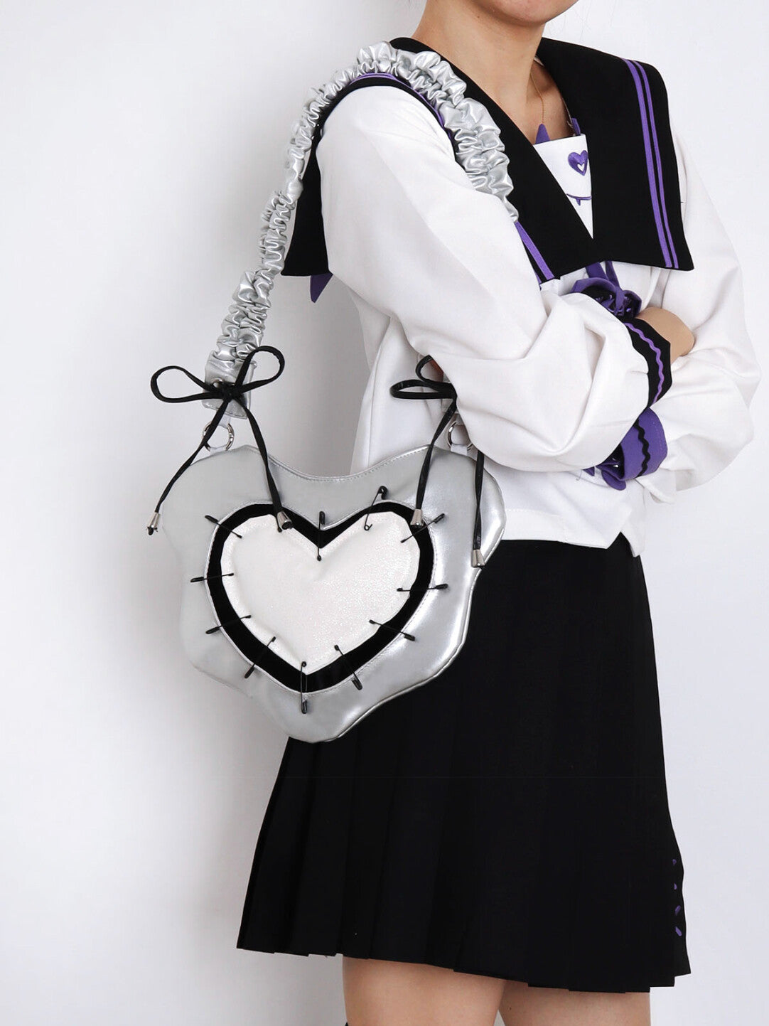 Sweet Heart Shoulder Bag | bag | Three Fleas