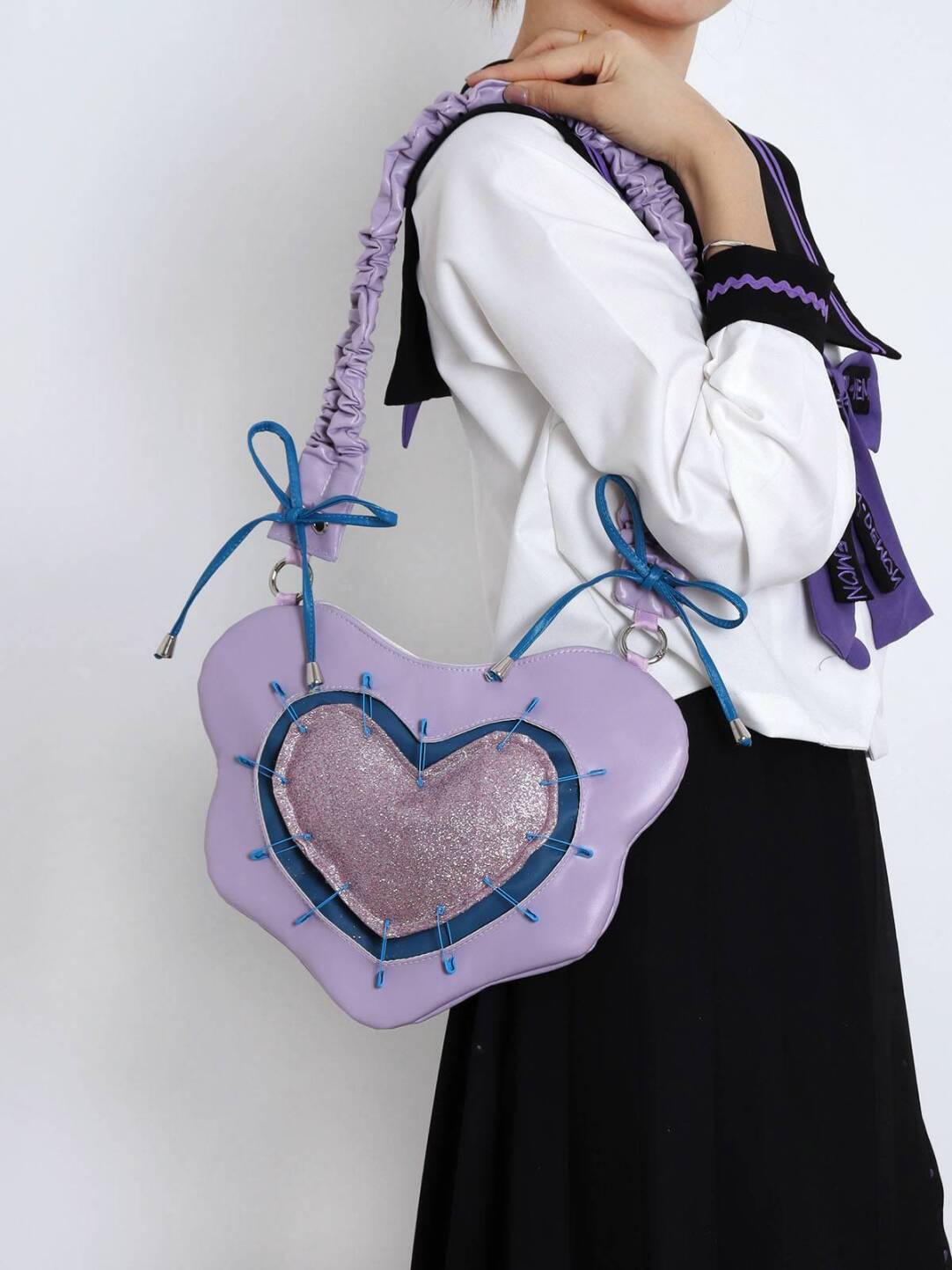 Sweet Heart Shoulder Bag | bag | Three Fleas