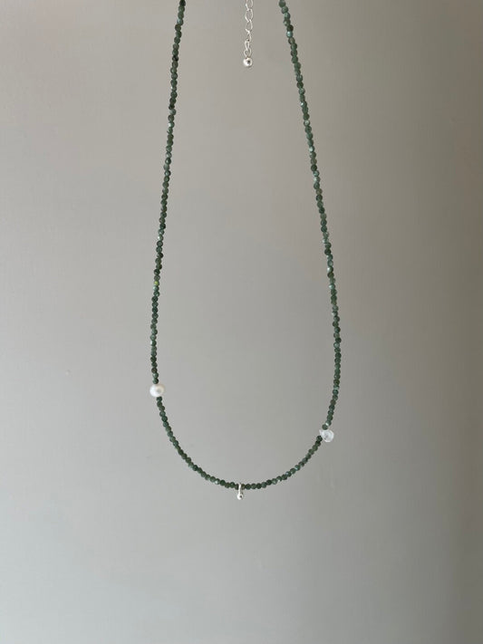 After Rain Moss Beaded Natural Stone Necklace