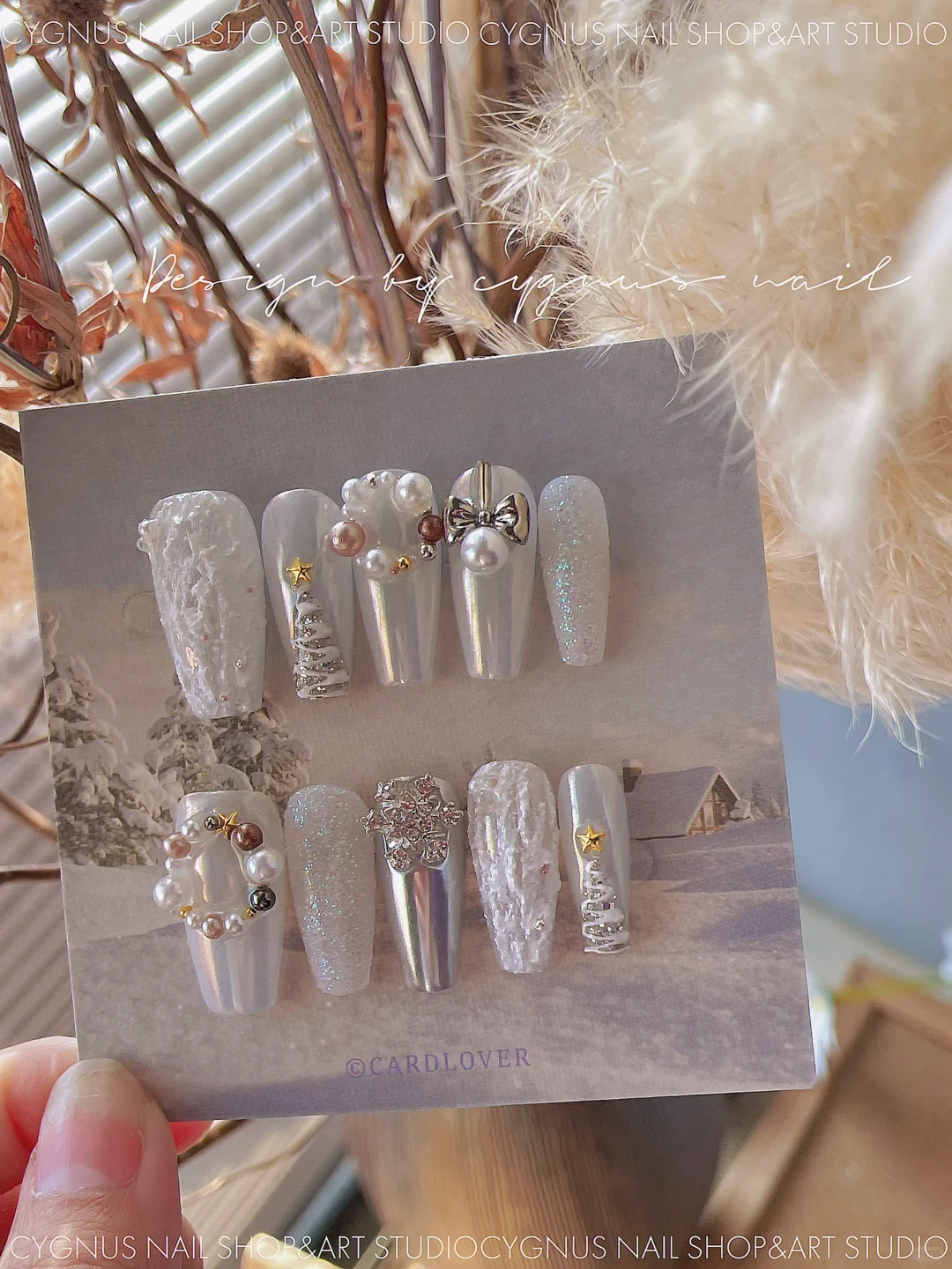 White Xmas Luxury Press On Nails Set 2.0