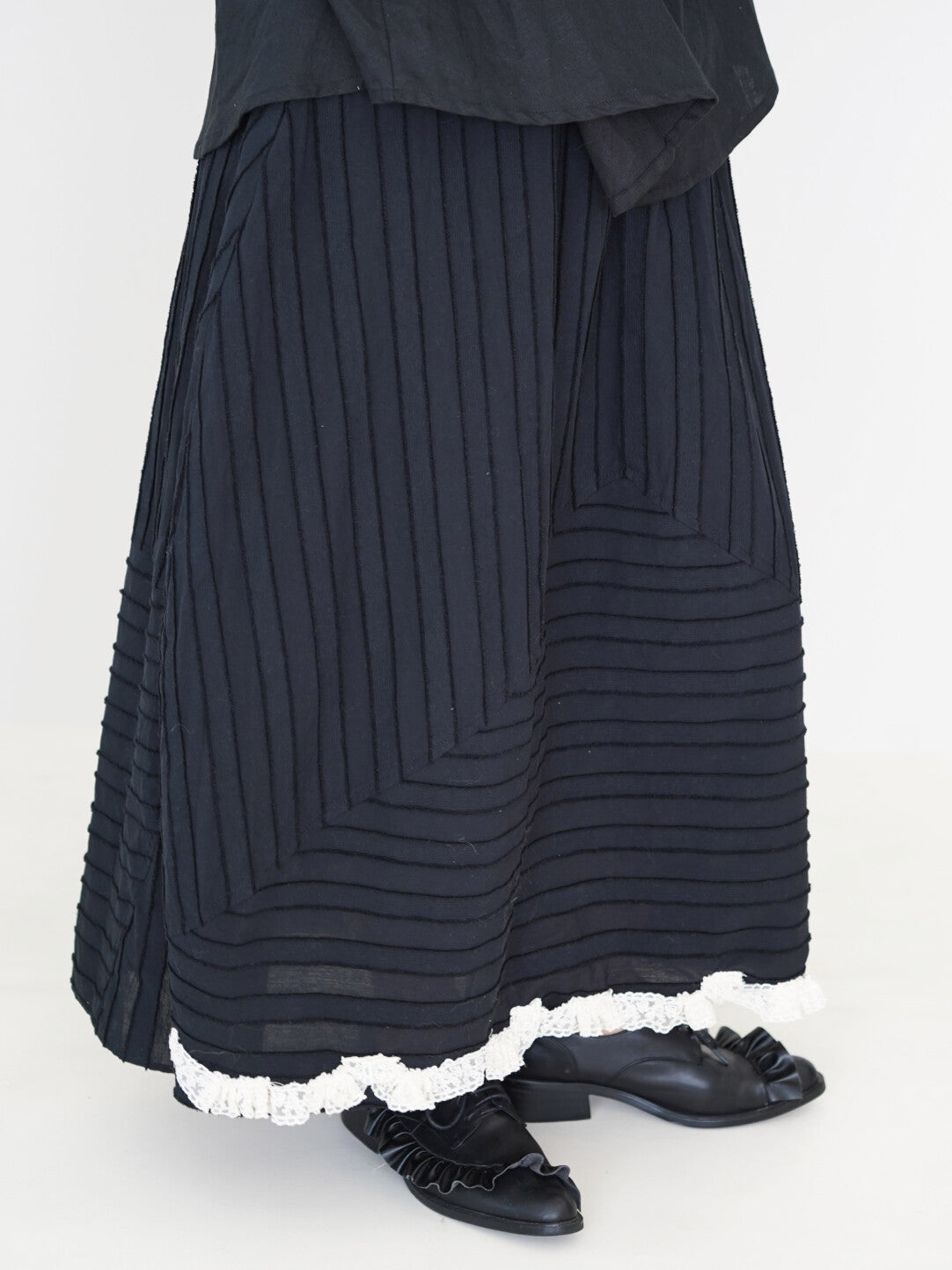 Artistic Irregular Textured Midi Skirt