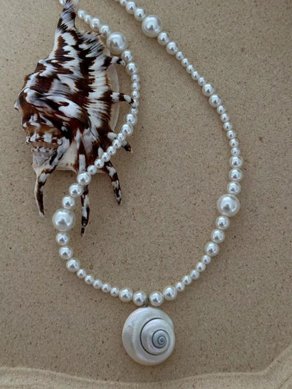 Aurora Conch Pearl Necklace