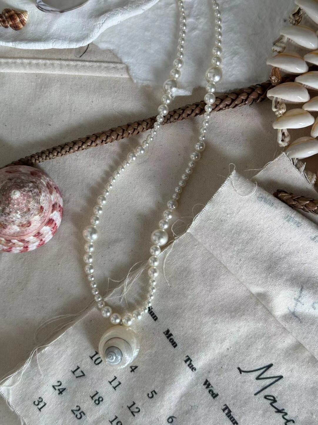 Aurora Conch Pearl Necklace