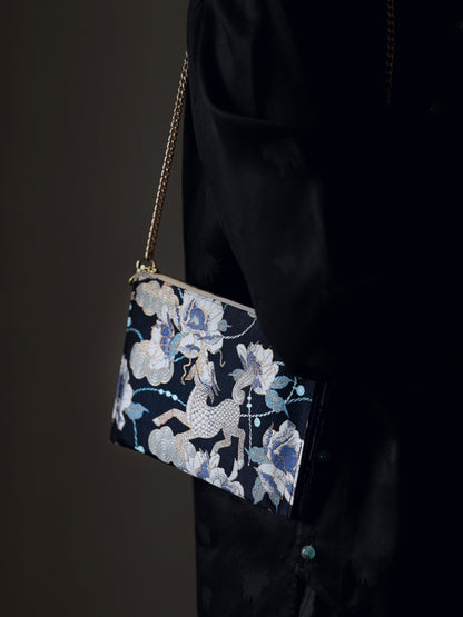 [Chinoiserie] Auspicious Qilin Pattern Silk Clutch Bag