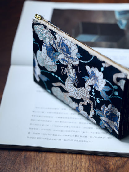 [Chinoiserie] Auspicious Qilin Pattern Silk Clutch Bag