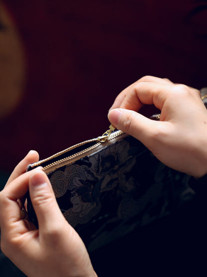 [Chinoiserie] Auspicious Qilin Pattern Silk Clutch Bag