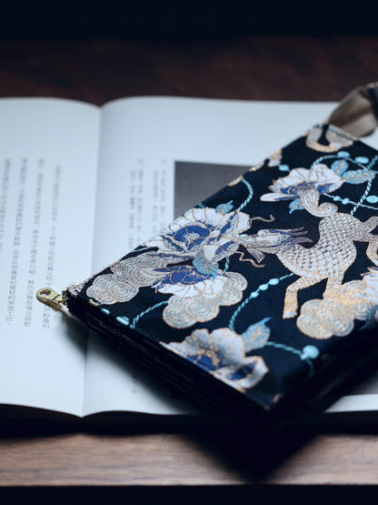 [Chinoiserie] Auspicious Qilin Pattern Silk Clutch Bag