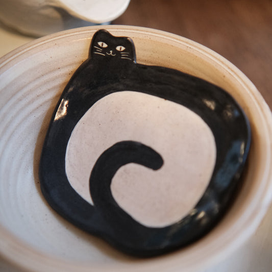 Black Cat Swiss Roll Ceramic Plate
