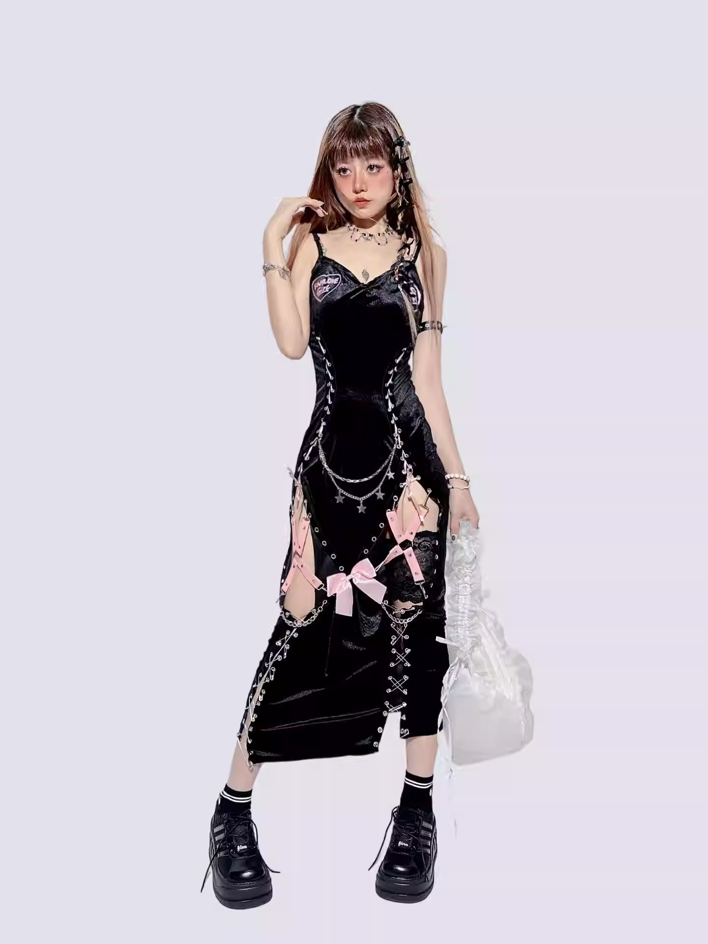 Black High-Slit Lace-Up Pin Design Dress