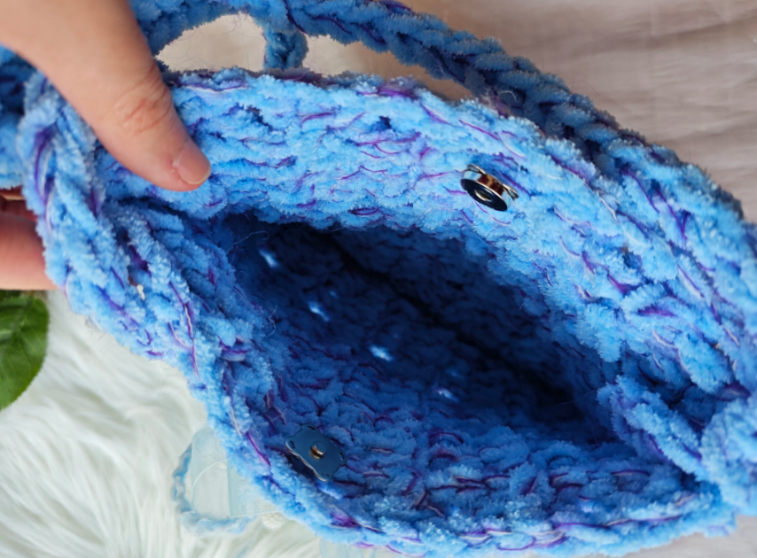 Blue Flower Bow Crochet Crossbody Bag