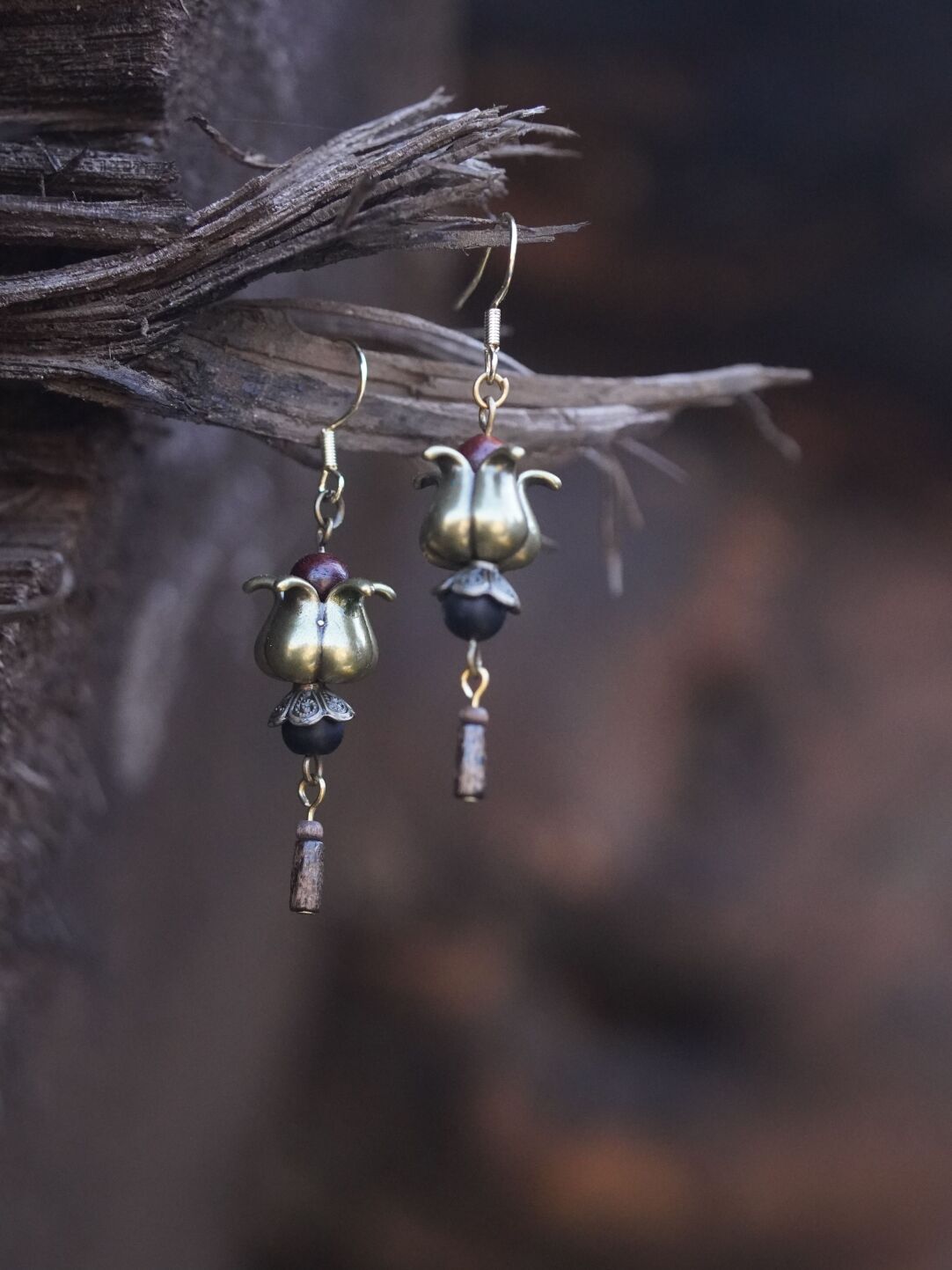 Blue and White Letter Antique Bronze Wooden Earrings