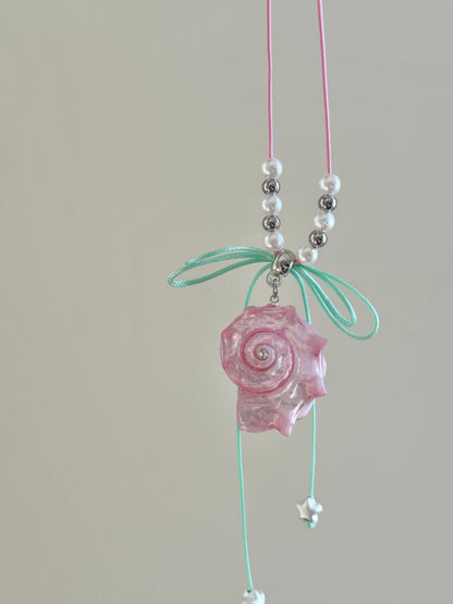 Bow-Tied Pink Mint Conch Necklace