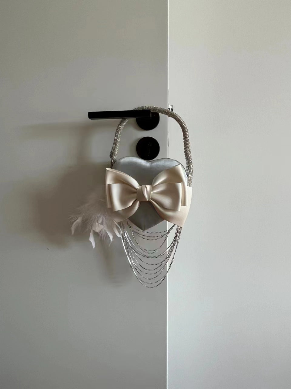 Bow Feather Chain Heart Shape Handbag