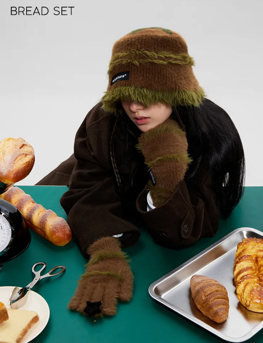 Bread Set Scarf Hat Gloves