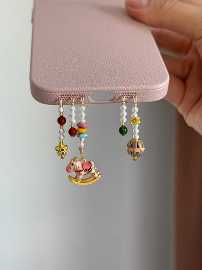 Cute Rocking Horse Beaded Pendant With Phone Case