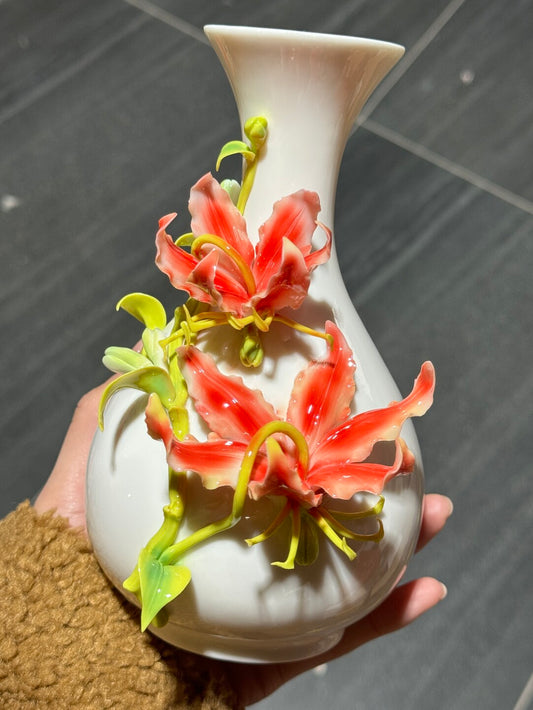 Calla Lily Sculpted Ceramic Vase