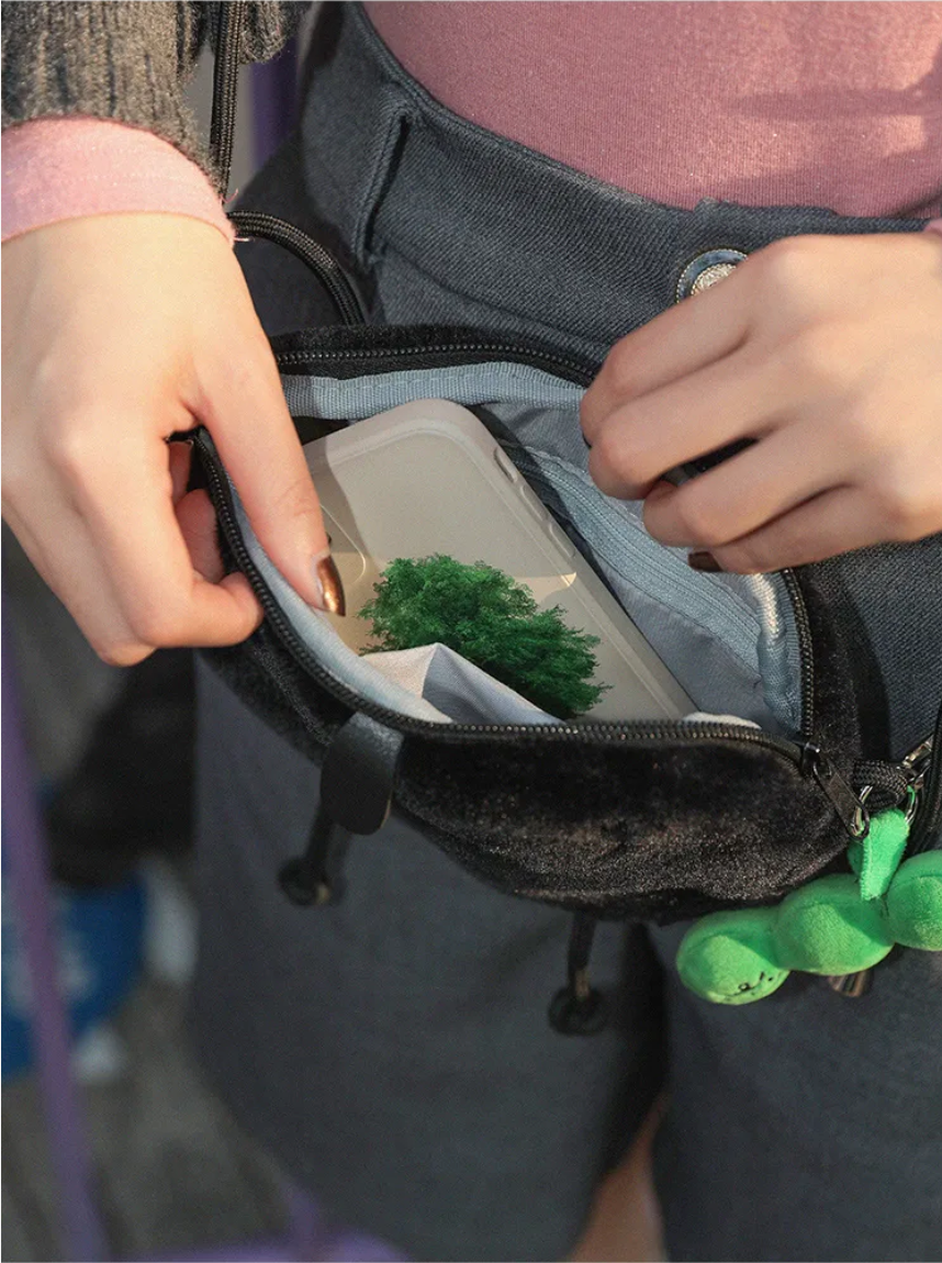 Cartoon Plush Apple Crossbody Bag