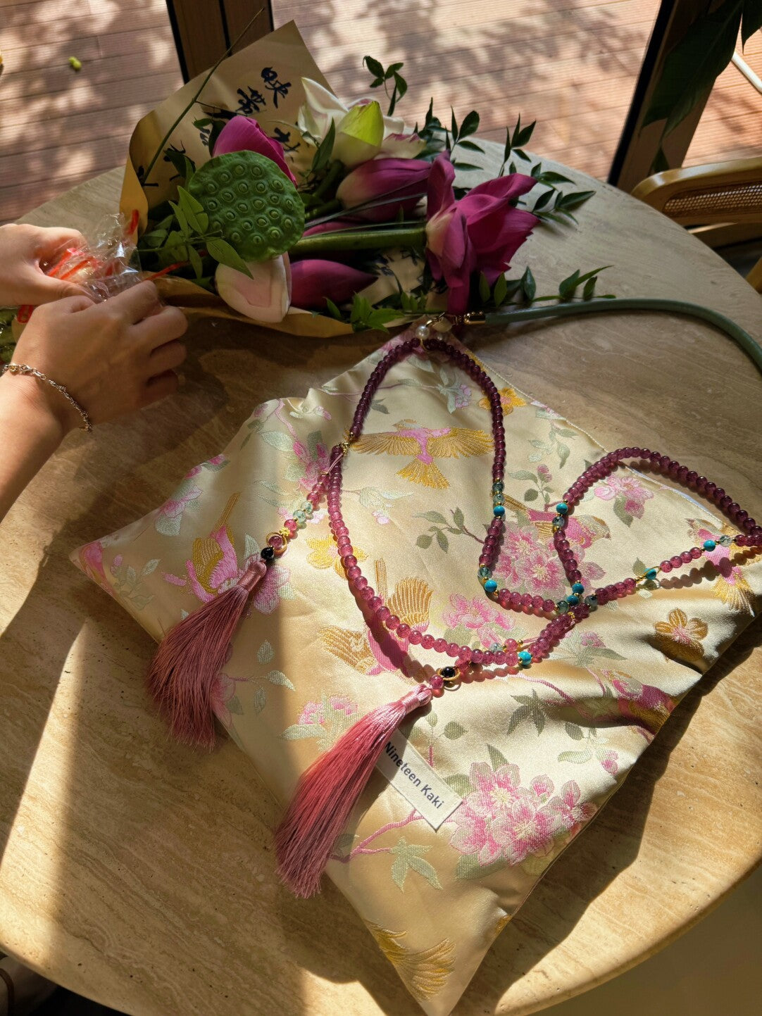 [Chinoiserie] Luxury Peach Blossom Magpie Purple Beads Tassel Silk Bag