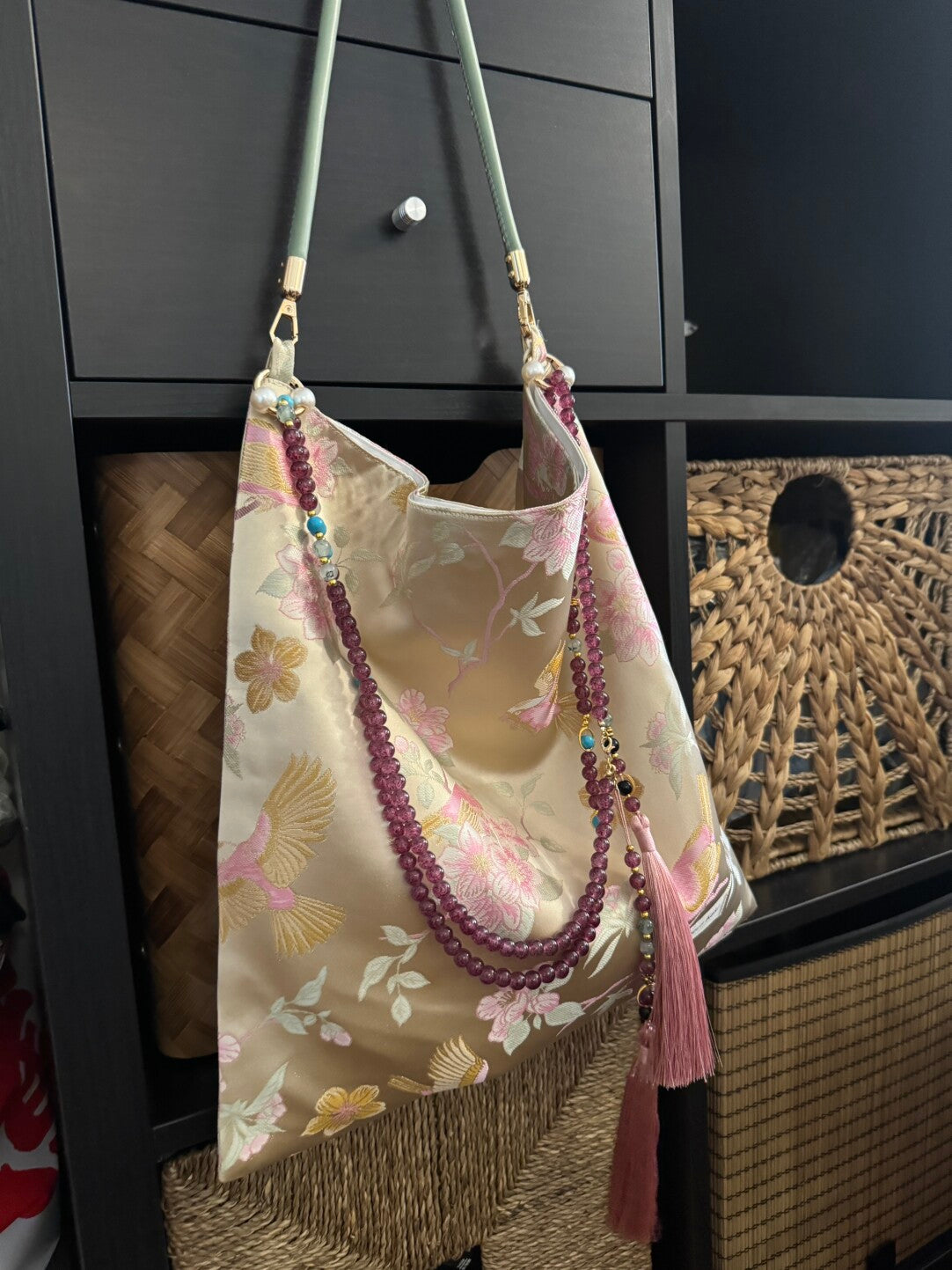 [Chinoiserie] Luxury Peach Blossom Magpie Purple Beads Tassel Silk Bag