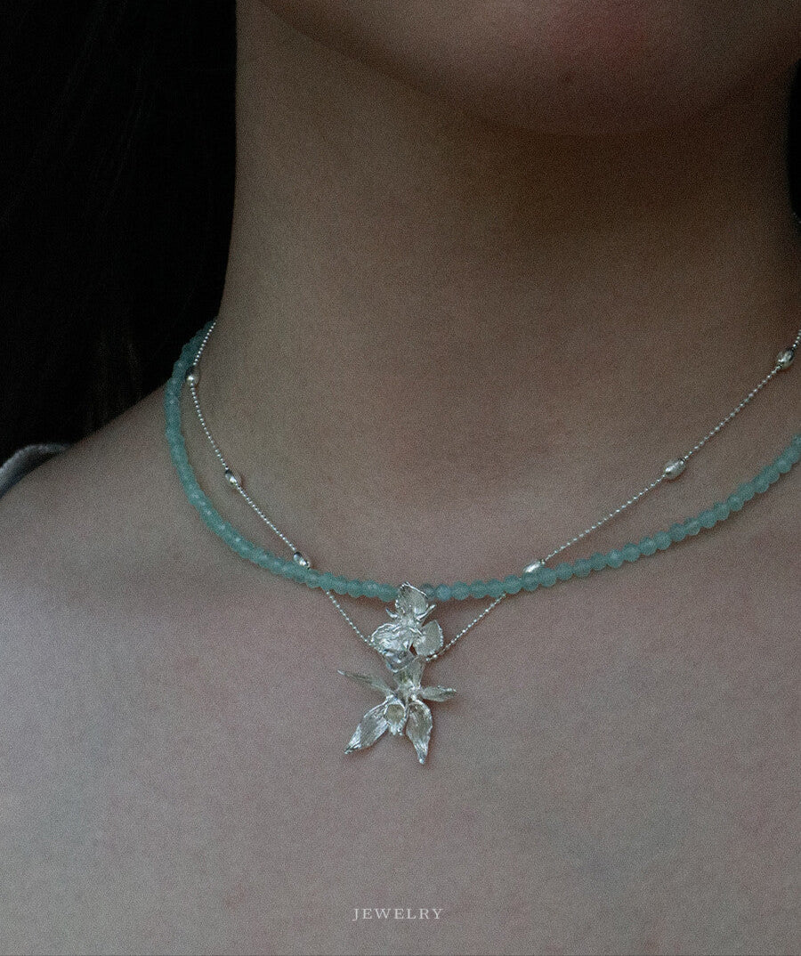 Chinoiserie Coelogyne Cristata Silver Necklace