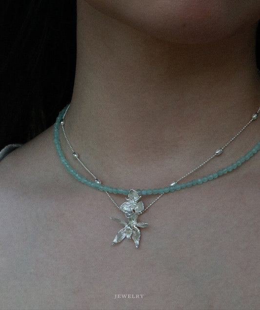Chinoiserie Coelogyne Cristata Silver Necklace
