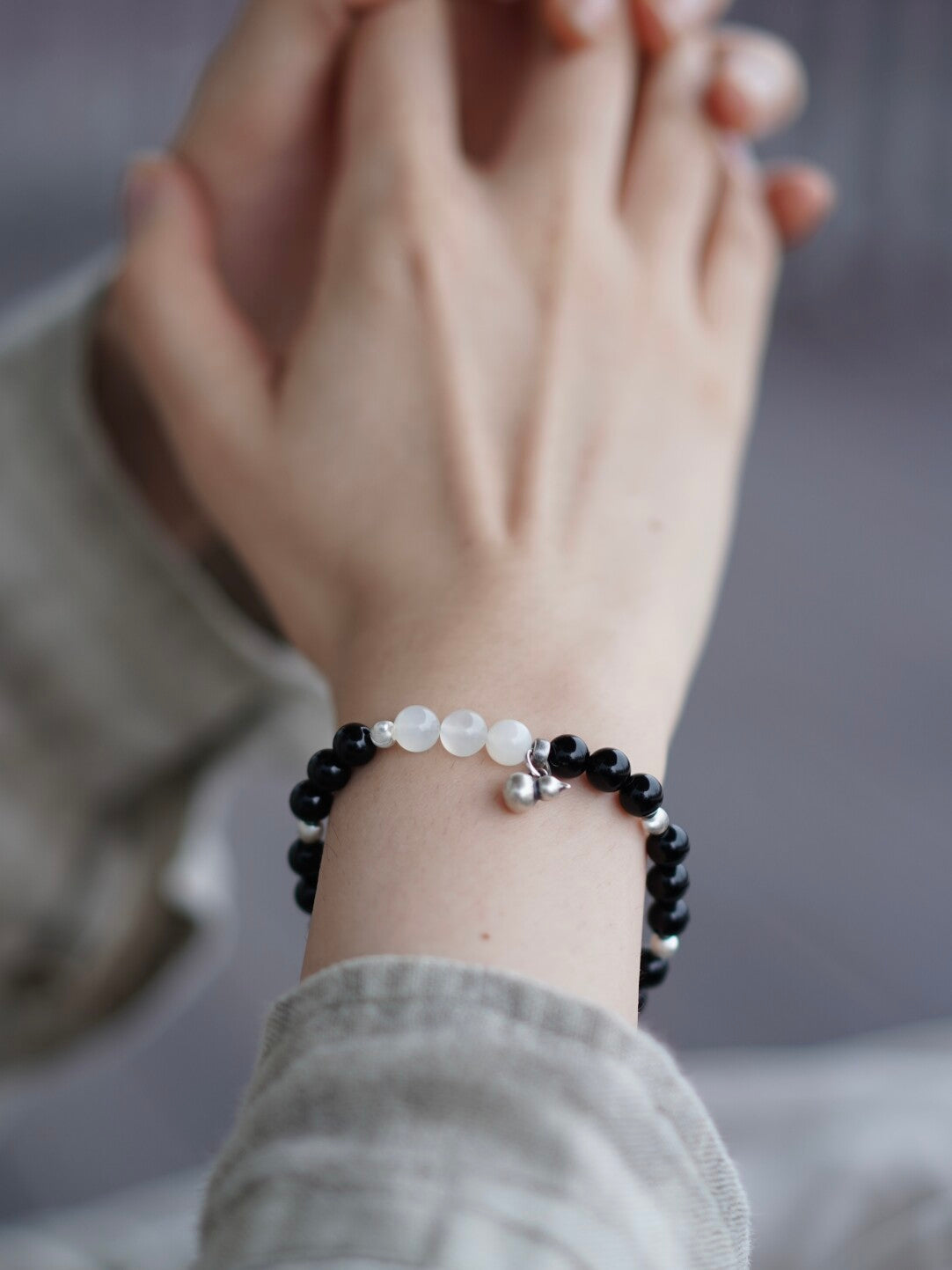 Chinoiserie Feast Beaded Bracelet