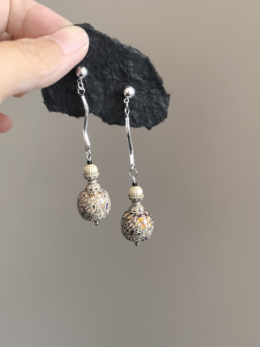 Chinoiserie Lacquer Purple Spring Earrings