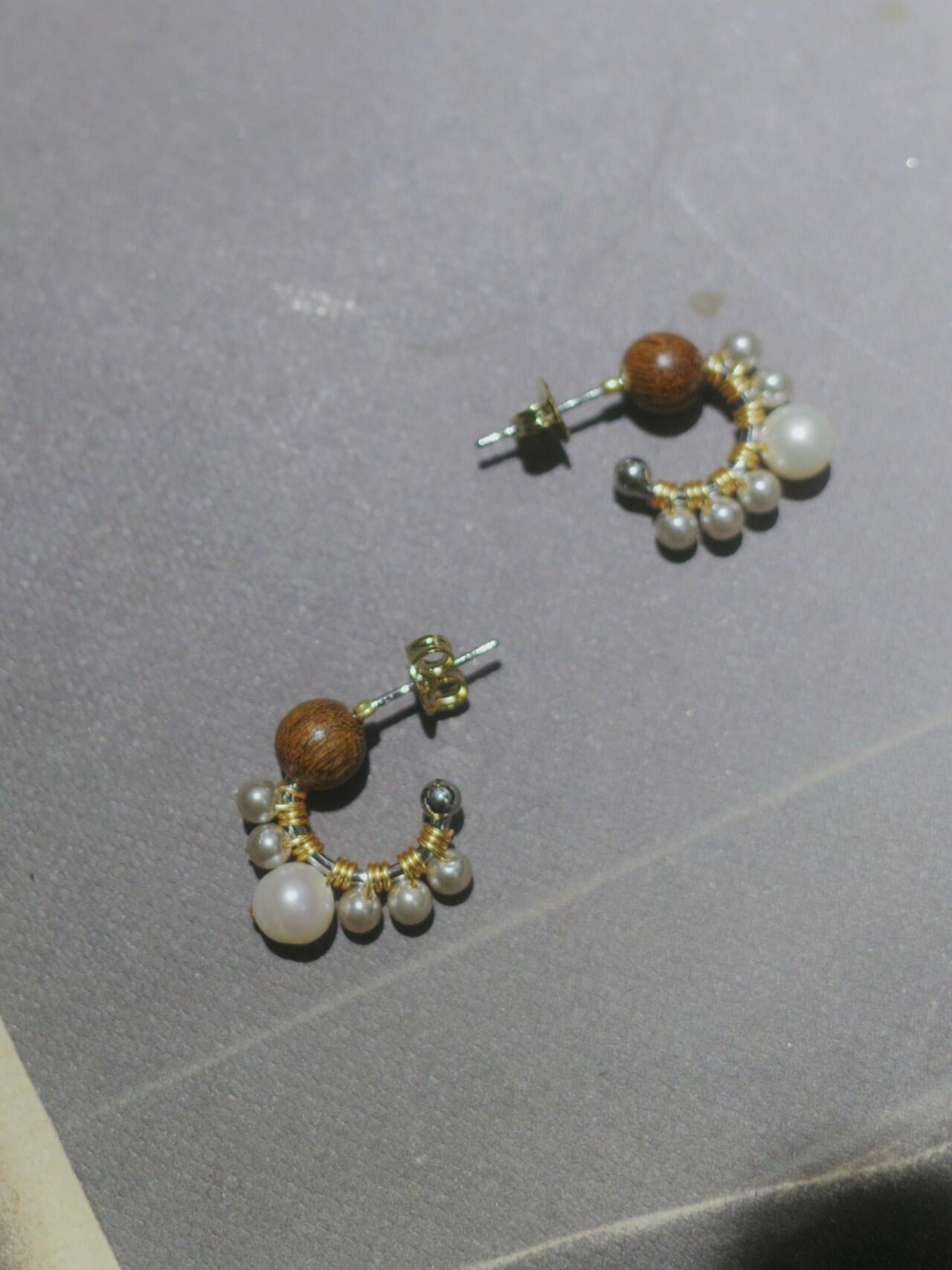 Chinoiserie Pearl Sandalwood Small Earrings